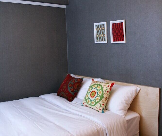 Standard Szoba, Travel Monster