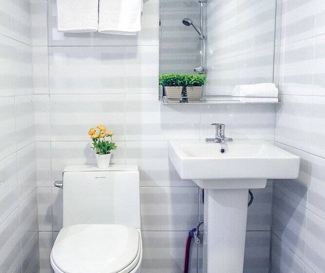 Standard Szoba, Travel Monster