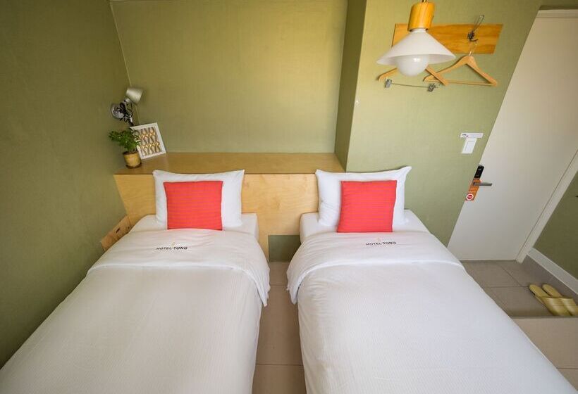 Standard Szoba, Travel Monster