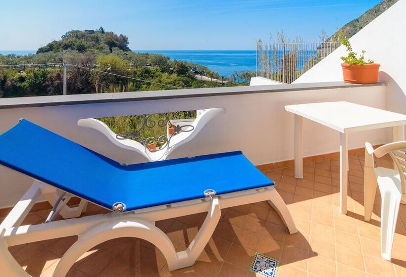 Номер Стандарт Вид на Море, Villa Fumerie