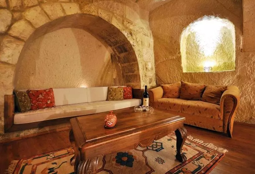 デラックスルーム, Has Cave Konak