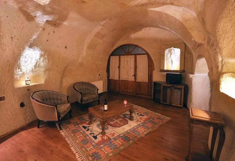 スイート, Has Cave Konak