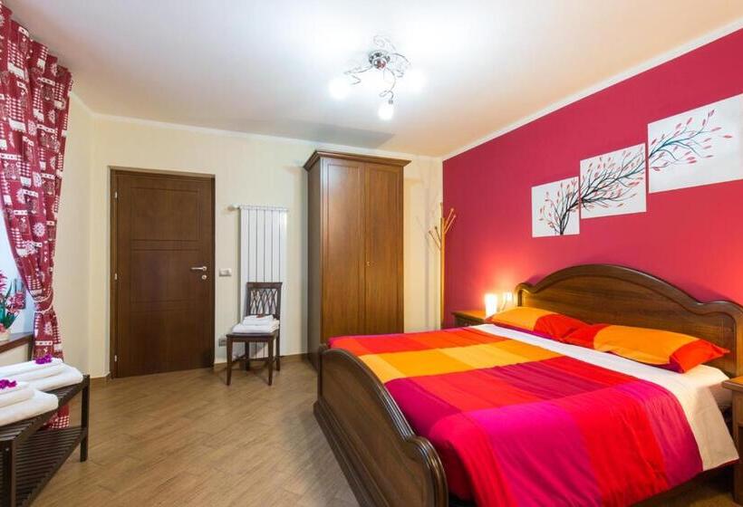 חדר דלוקס, Mandoué