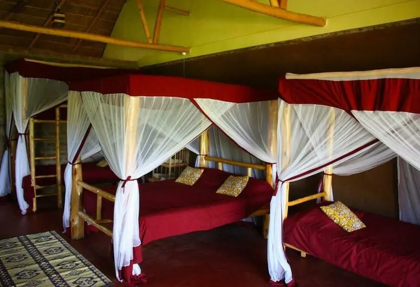 اتاق خانوادگی, Red Chilli Rest Camp