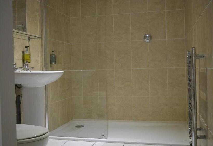 Номер Стандарт, Stallingborough Grange