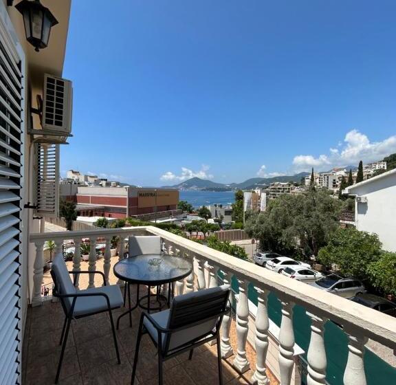 اتاق سه نفره سوپریور با چشم‌انداز دریا, Apartmani Kažanegra33