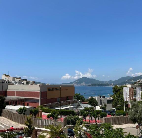 اتاق سه نفره سوپریور با چشم‌انداز دریا, Apartmani Kažanegra33