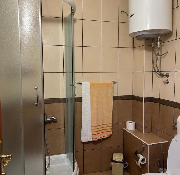 اتاق سه نفره سوپریور با چشم‌انداز دریا, Apartmani Kažanegra33