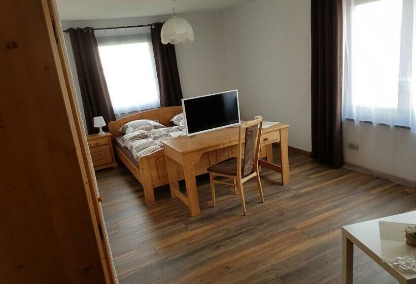 带共用浴室的标准房间, Köhlers Ferienhaus