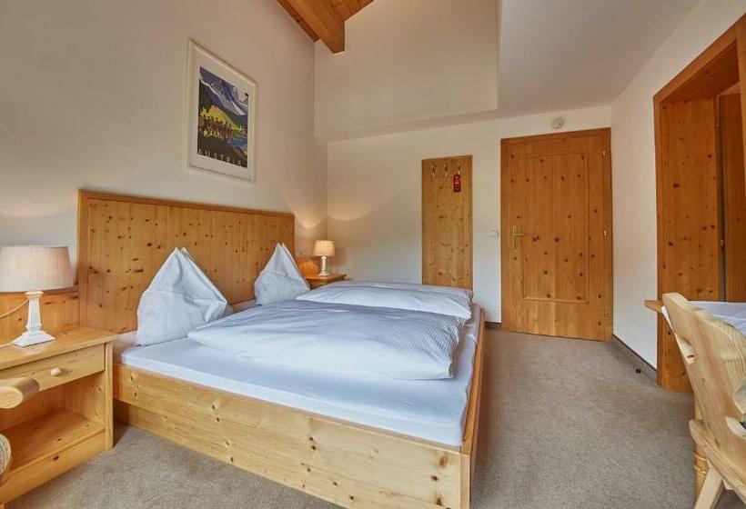 Quarto standart com varanda, Sportpension Enzian