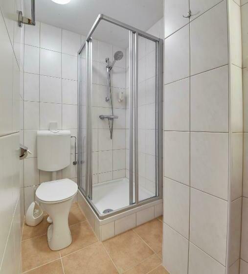 Quarto standart com varanda, Sportpension Enzian