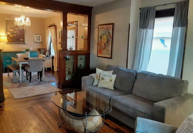 带大床的标准工作室, Spacious 5br Home In Downtown Historic District