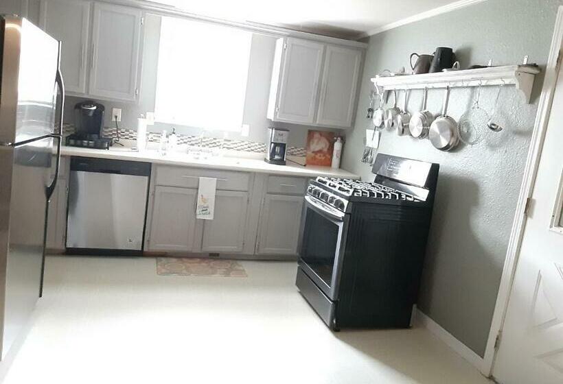 إستوديو قياسى سرير كينج, Spacious 5br Home In Downtown Historic District