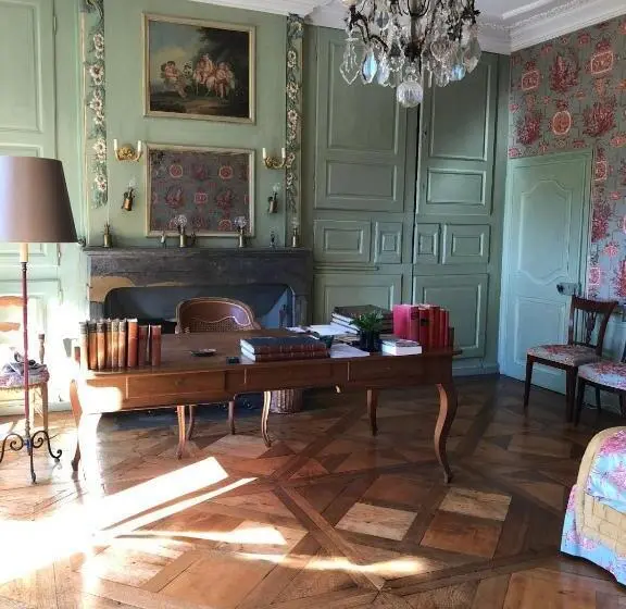 コンフォートトリプルルーム, Chateau Montalembert Maîche