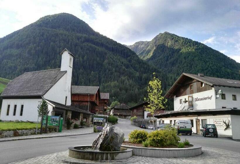 غرفة قياسية فردية, Lesacherhof