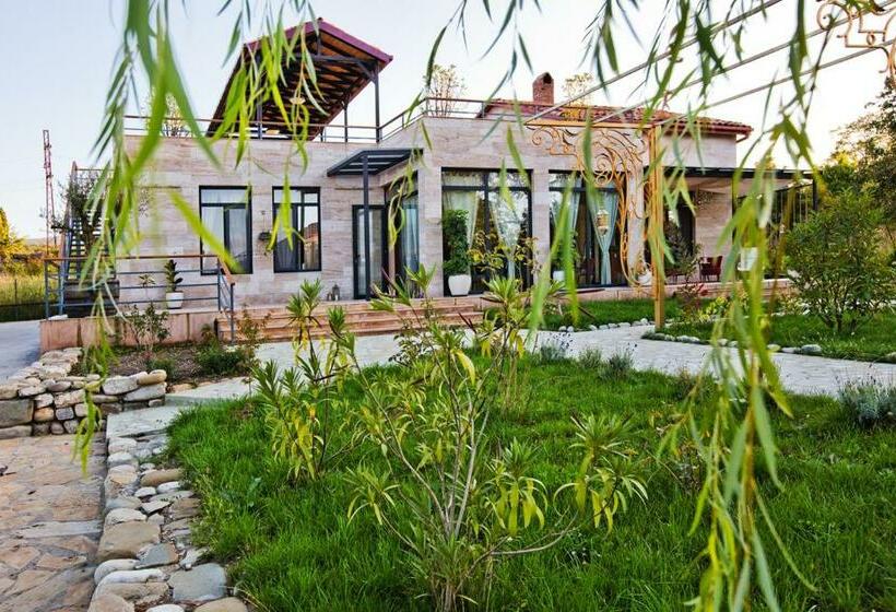 اتاق استاندارد با چشمانداز باغ, Marani Elizbar1918