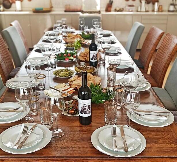 اتاق استاندارد با چشمانداز کوهستان, Marani Elizbar1918