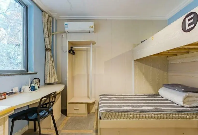ルームシェアのワンベッド, Kunlun International Youth Hostel