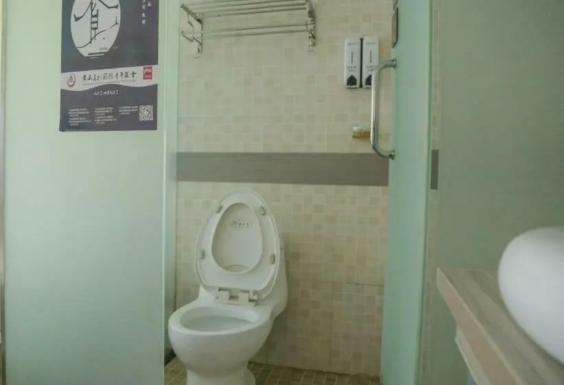 ルームシェアのワンベッド, Kunlun International Youth Hostel