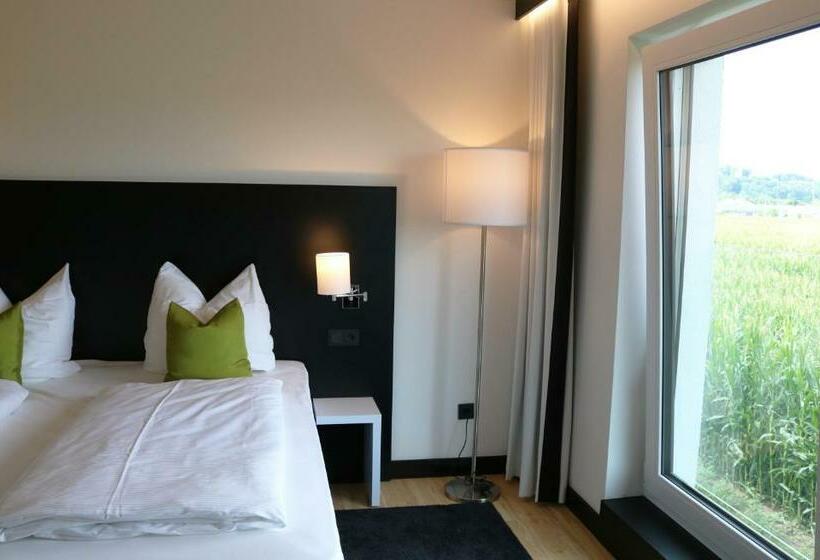 Номер Стандарт, Me Hotel By Wmm Hotels