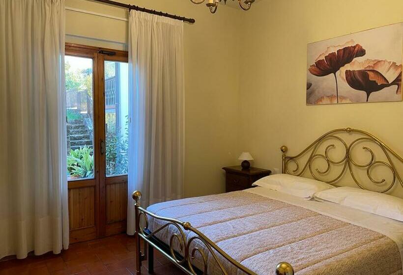 Bahçe Manzaralı Standart Oda, La Sosta