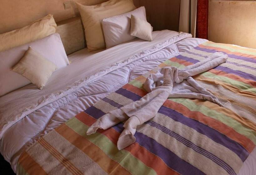 スタンダード４人部屋, Riad Gabsi Dades