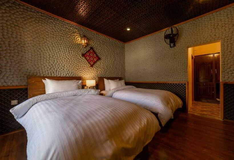 اتاق استاندارد, Roomy Daastaan Hotel, Karimabad Hunza