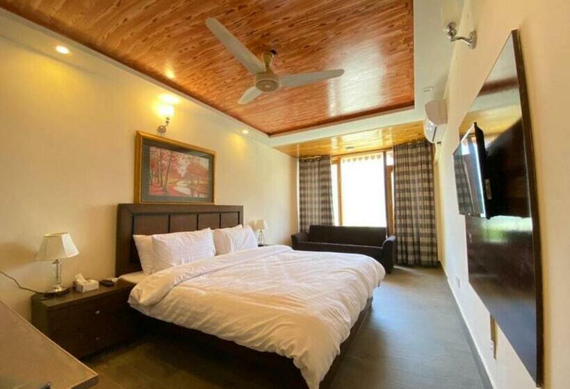 اتاق سوپریور با چشمانداز کوهستان, Roomy Daastaan Hotel, Karimabad Hunza