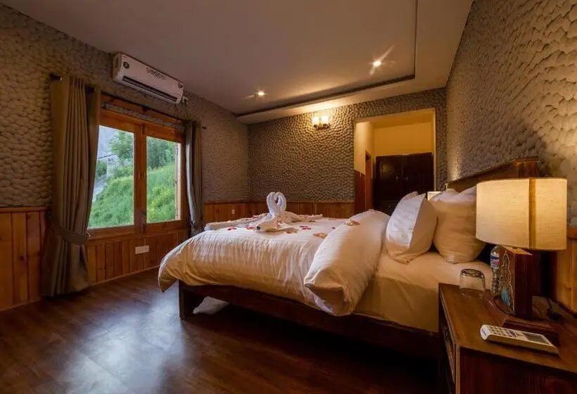 سوییت اجرایی, Roomy Daastaan Hotel, Karimabad Hunza