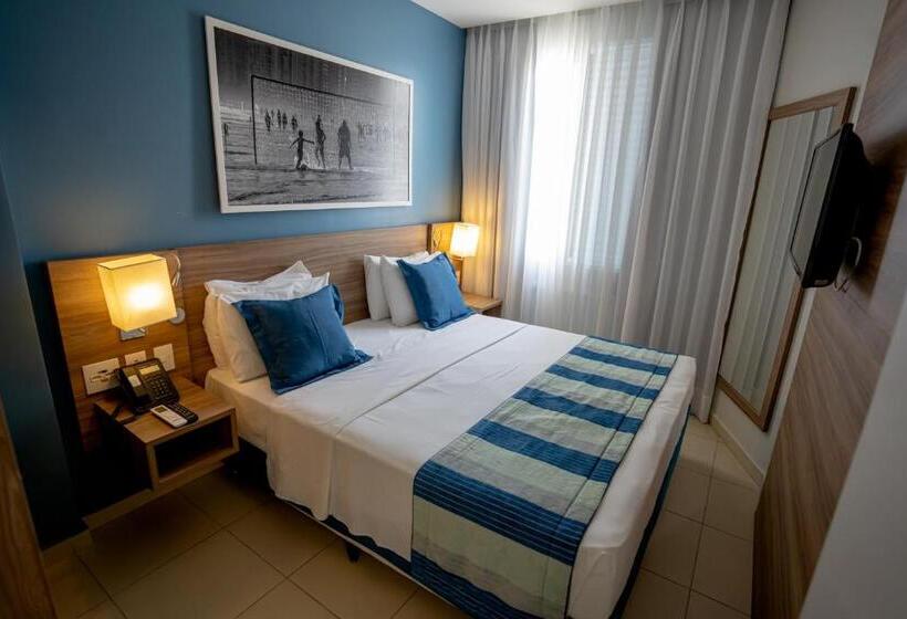 סוויטה דלוקס, Comfort Hotel Santos