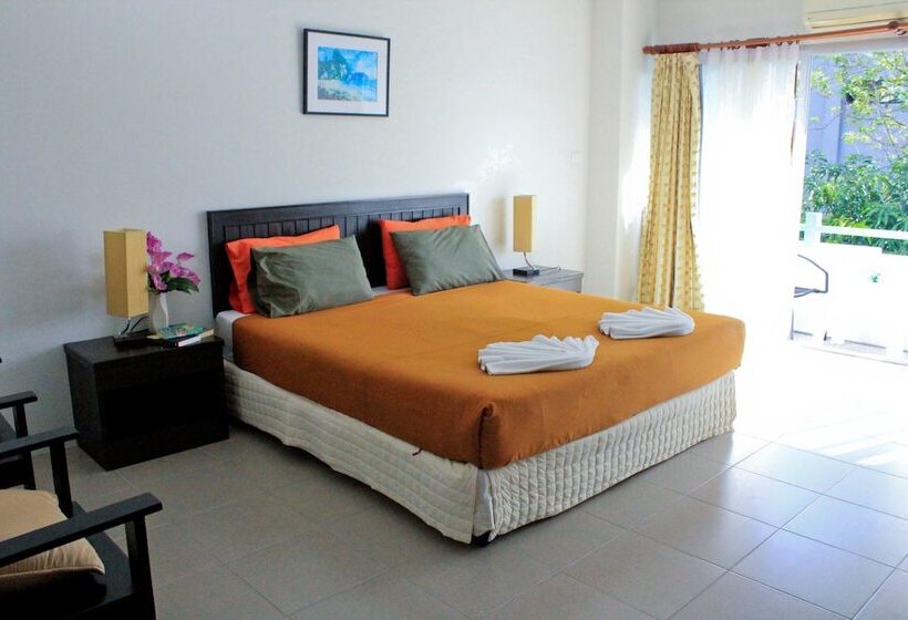 수피리어 룸, Ben's House