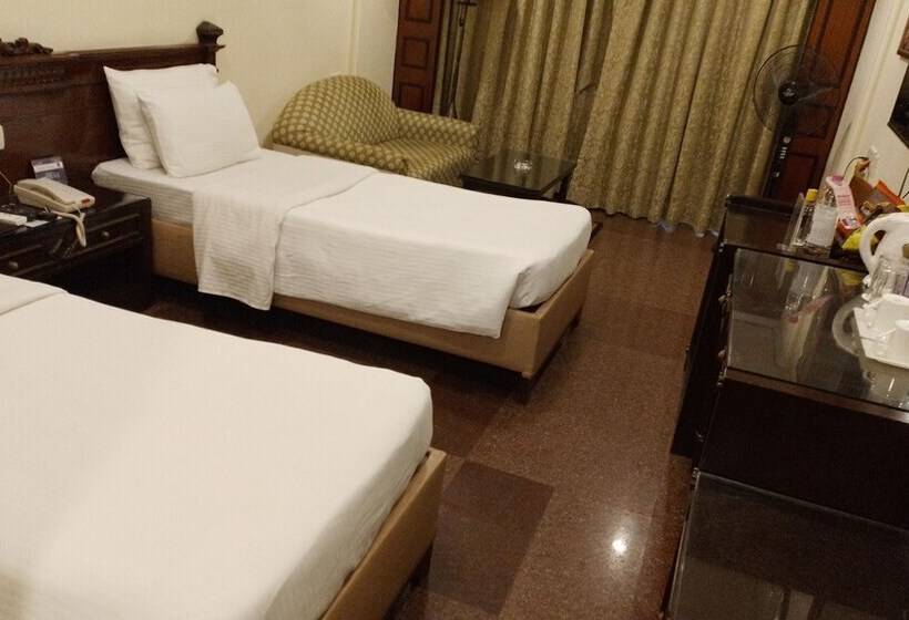 Номер Стандарт, Empires Hotel Bhubaneswar