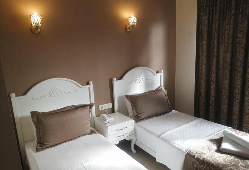 اتاق اساندارد با چشم‌انداز جانبی به دریا, Enda Boutique Hotel Kalkan