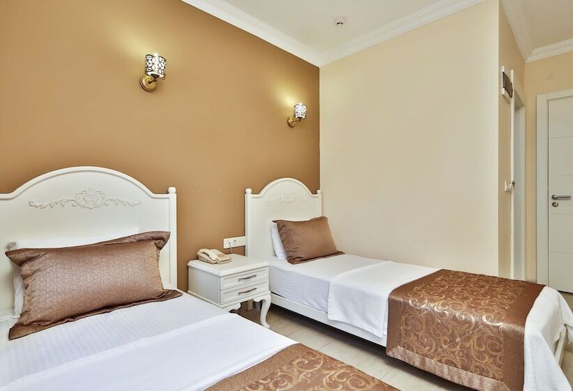 اتاق اساندارد با چشم‌انداز جانبی به دریا, Enda Boutique Hotel Kalkan