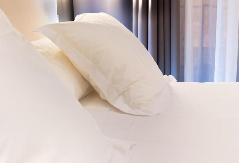 חדר דלוקס, Intercity Shopping Gravatai