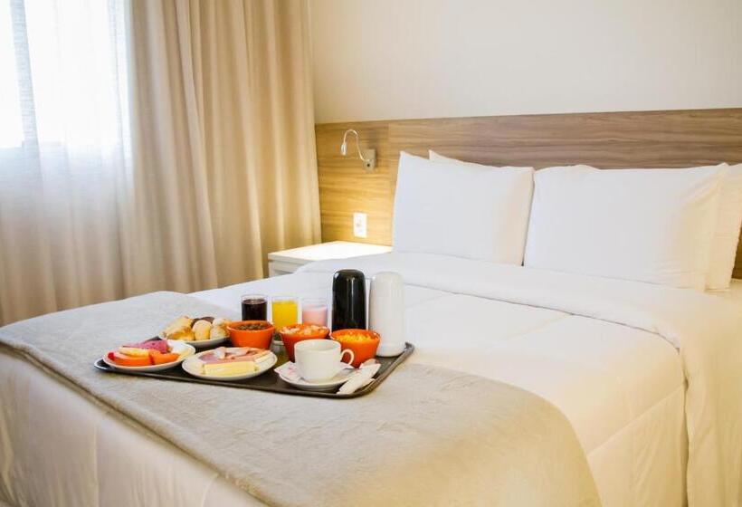 חדר דלוקס, Intercity Shopping Gravatai