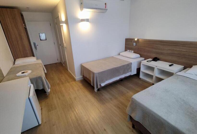 חדר סטנדרט מותאם לאדם עם מוגבלויות, Intercity Shopping Gravatai