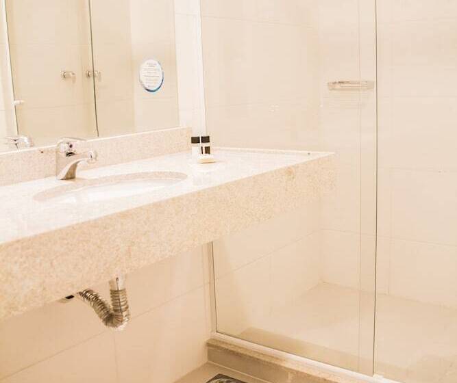 חדר דלוקס, Intercity Shopping Gravatai