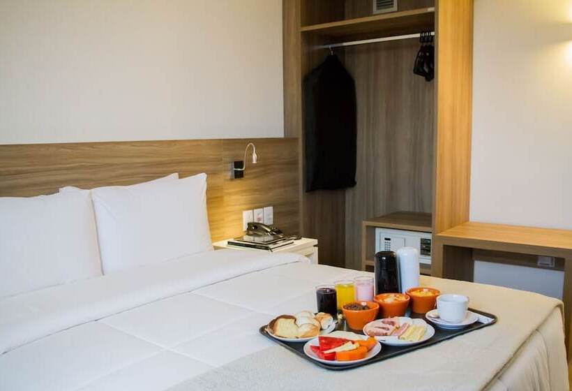 חדר סטנדרט, Intercity Shopping Gravatai