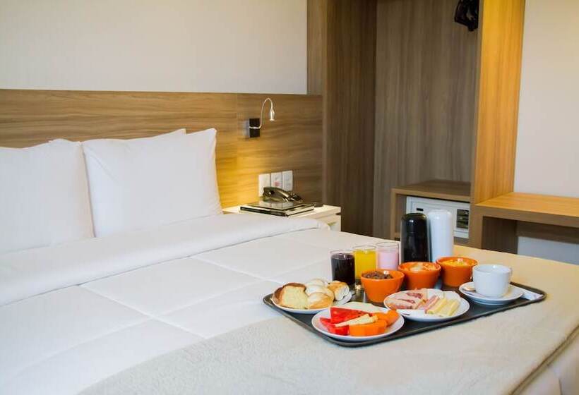 חדר סטנדרט, Intercity Shopping Gravatai