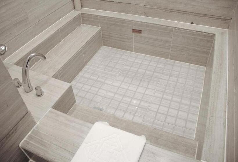 高级套房, Jinling Grand