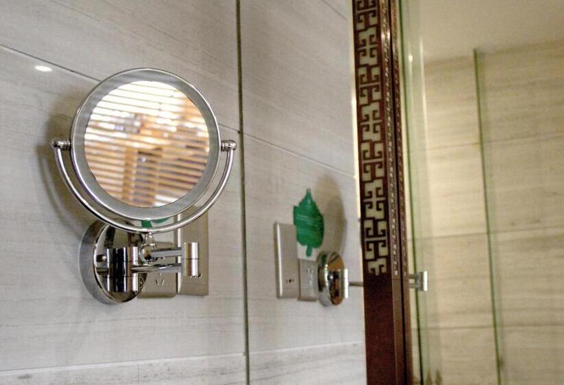 带大床的行政房间, Jinling Grand