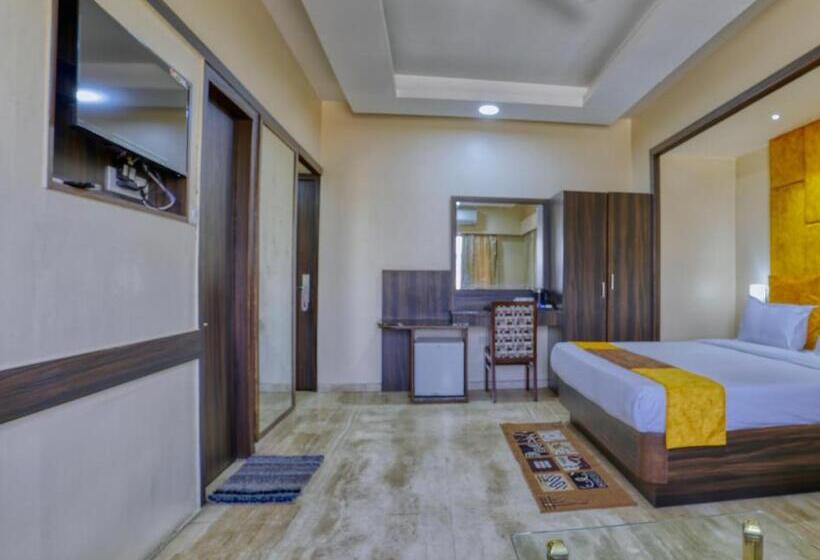 Deluxe Room, President