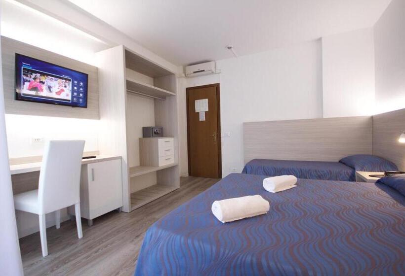 标准三人间, Serenella