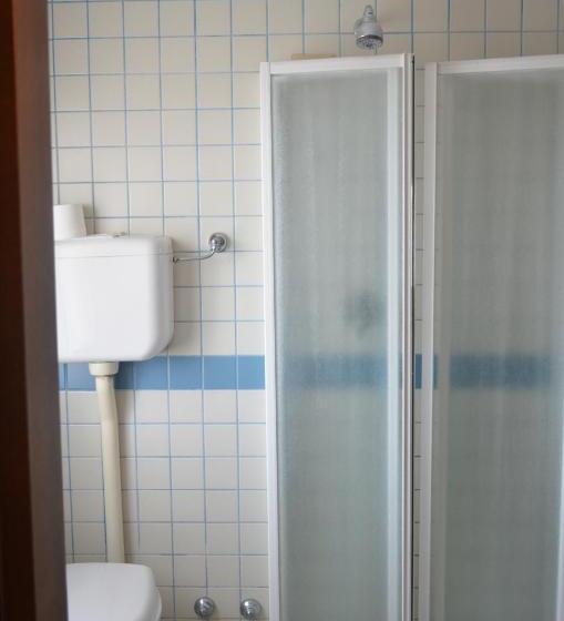 经济房, Serenella