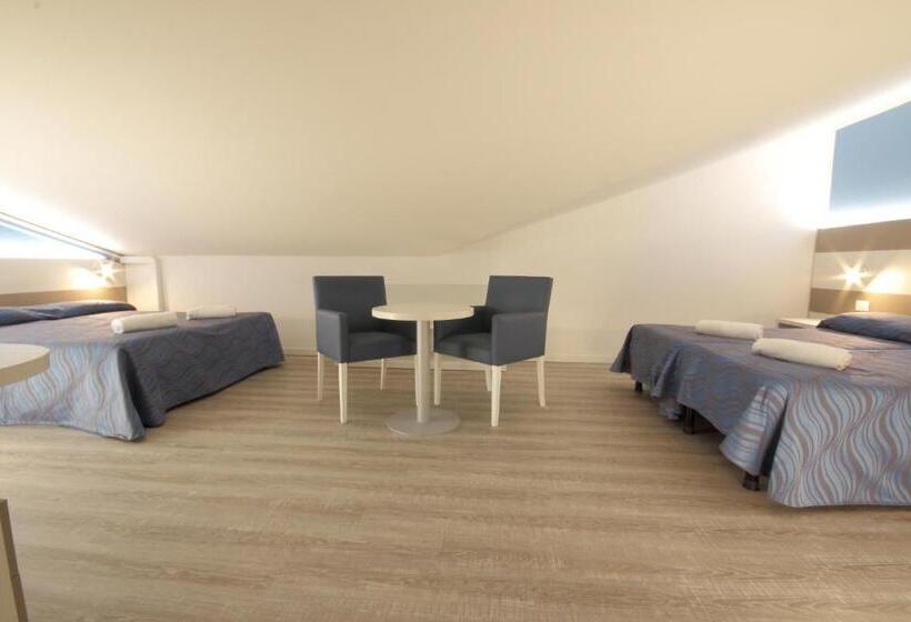 经济四人房间, Serenella