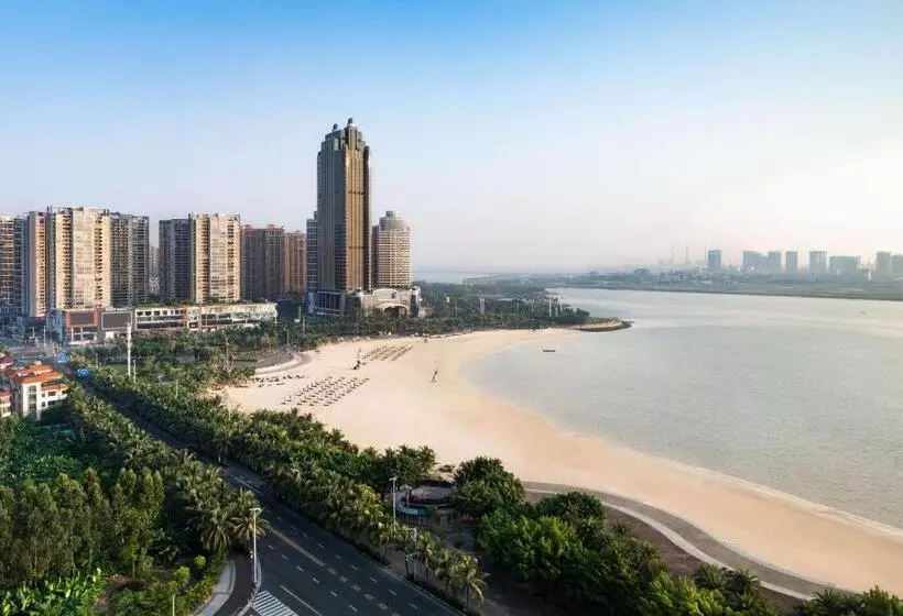 キングサイズベッドのクラブルーム, Sheraton Zhanjiang