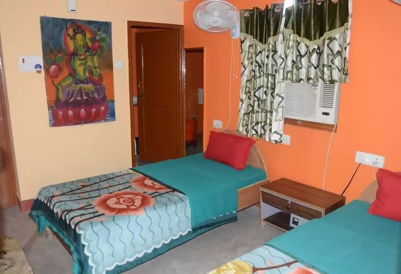バルコニー付きデラックスルーム, Kundanbazar Guest House