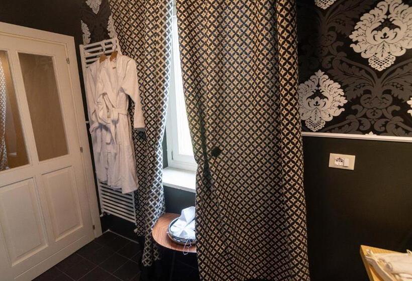 豪华房间, Casabella 22