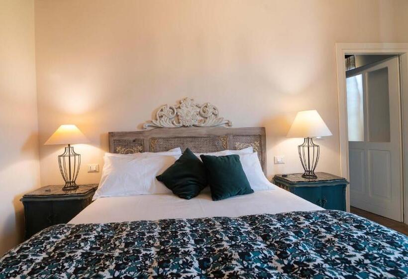 家庭小型套房, Casabella 22